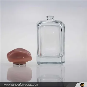 Čo by sme mali hľadať pri výbere skleneného flakónu parfumu?